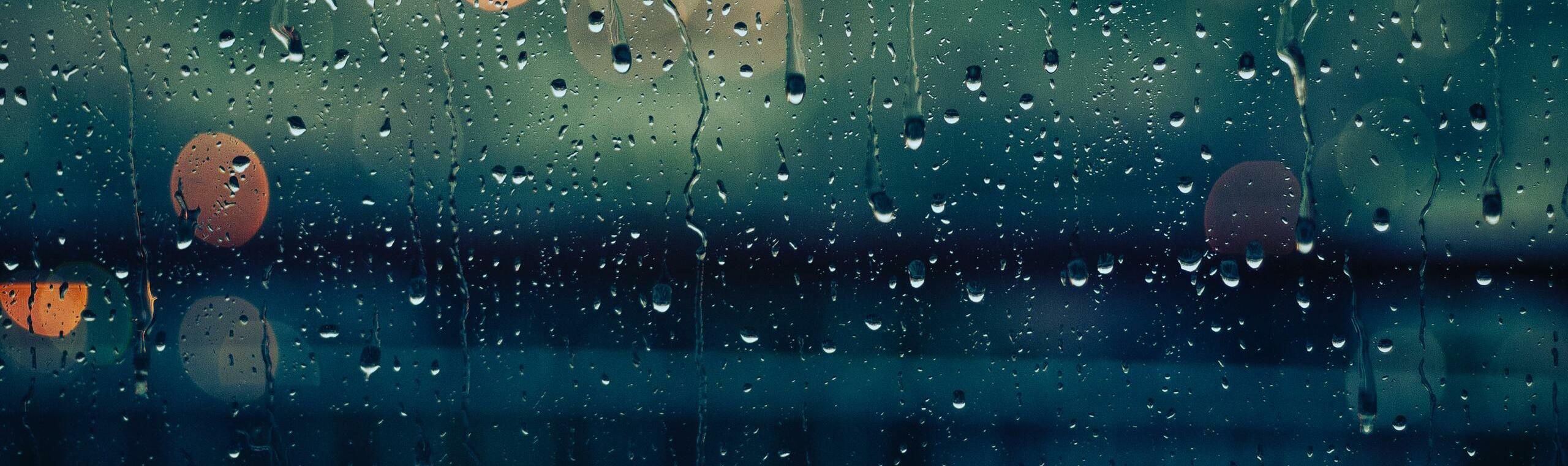 regen tegen raam